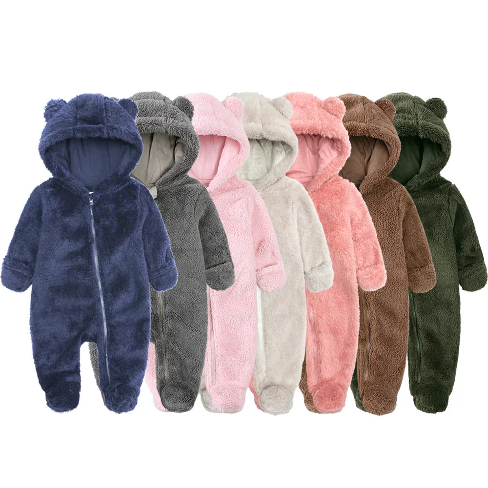 SnugBear™ | Blød babyfleece-dragt med bjørnehætte